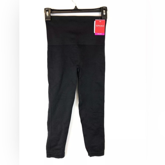 SPANX Pants - Spanx Cropped Look At Me Now Seamless Leggings Womens Size Medium